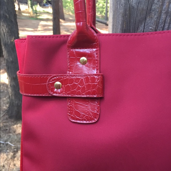 Cherry red  canvas ,Structured handle nylon  vintage nylon  vintage shoulder bag - Picture 3 of 16